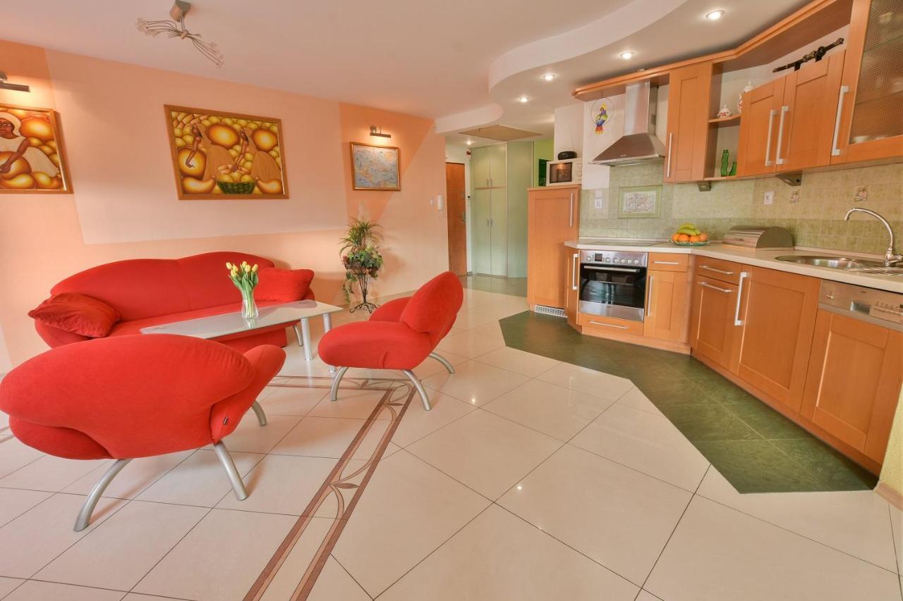 Apartamenty Promenada Kolobrzeg Ngoại thất bức ảnh